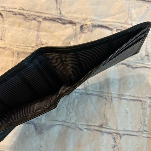 KENNETH COLE REACTION GENUINE LEATHER BLACK MENS WALLET - Picture 2 of 5